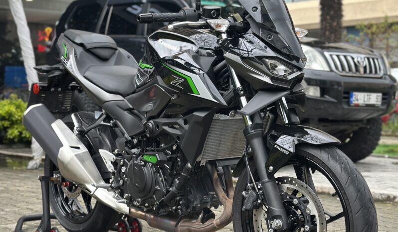 
								-D.İ.S GARAGE-Z500-2025-HASAR KAYITSIZ-TAKAS-KREDİ KARTI- dolu									