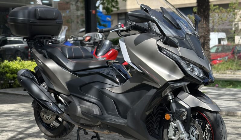 
								-D.İ.S GARAGE-AK550-2023-HASAR KAYITSIZ-TAKAS-KREDİ KARTI- dolu									
