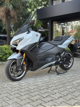 -D.İ.S GARAGE-TMAX560-2025-HASAR KAYITSIZ-TAKAS-KREDİ KARTI-