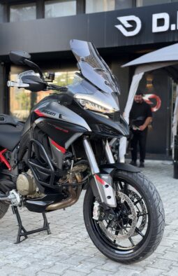 -D.İ.S GARAGE-V4S GRAND TOUR-HASAR KAYITSIZ-TAKAS-KREDİ KARTI-