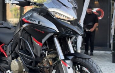 -D.İ.S GARAGE-V4S GRAND TOUR-HASAR KAYITSIZ-TAKAS-KREDİ KARTI-