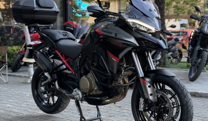 
								-D.İ.S GARAGE-V4S GRAND TOUR-HASAR KAYITSIZ-TAKAS-KREDİ KARTI- dolu									