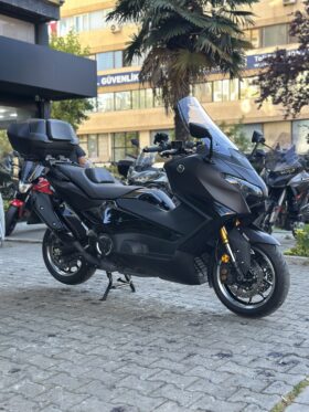 -D.İ.S GARAGE-TMAX560-2025-HASAR KAYITSIZ-TAKAS-KREDİ KARTI-